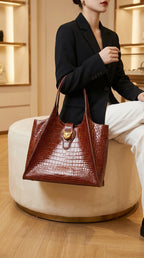 Genuine Leather Business Tote Bag – Structured Professional Handbag