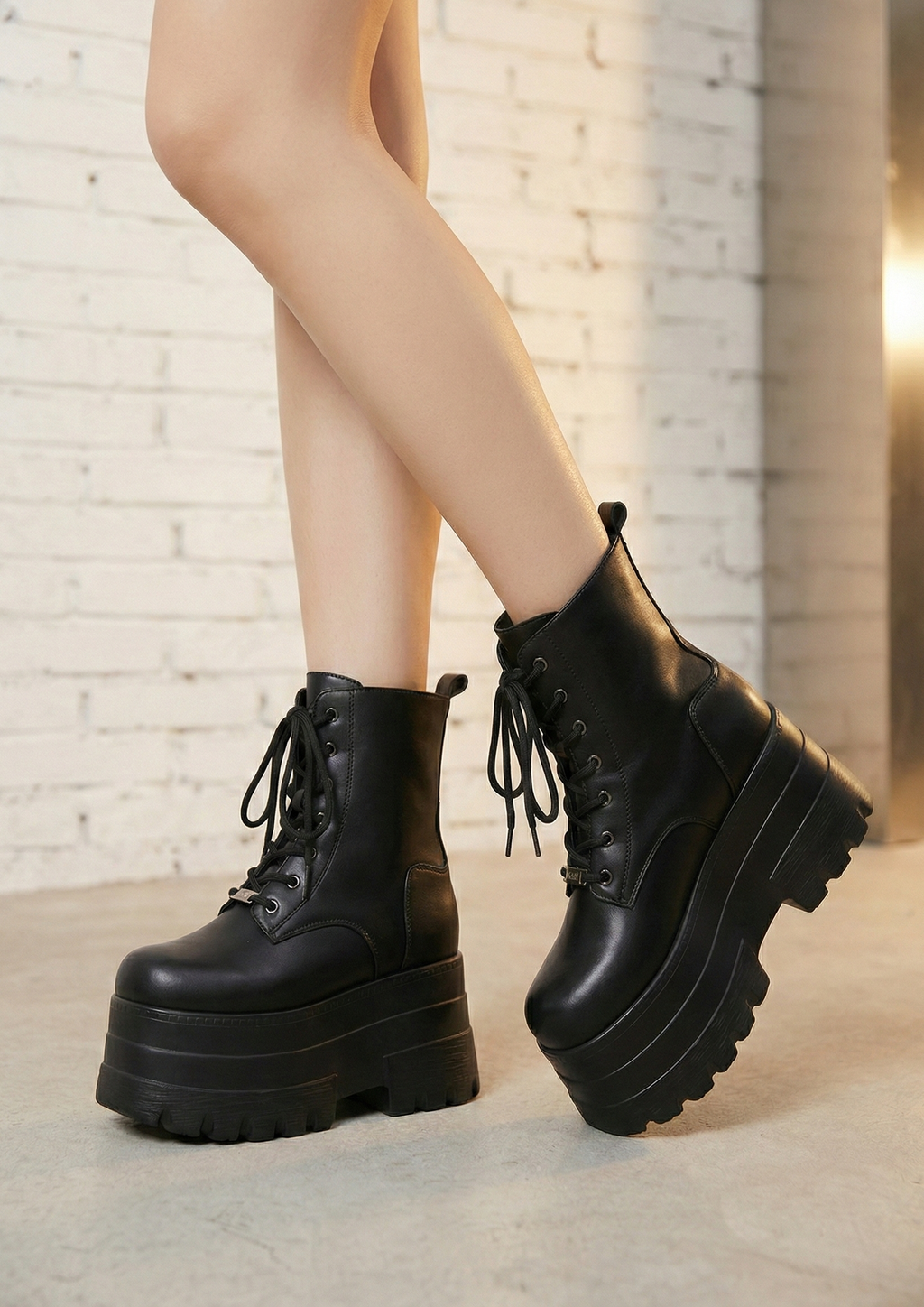 Women’s Platform Mid-Calf Boots – Modern Lace-Up Statement