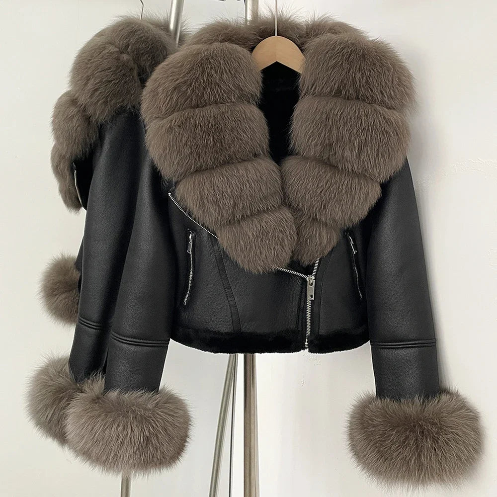 Women’s Cropped Real Fur Coat – Wide-Waisted High-Street Winter Statement