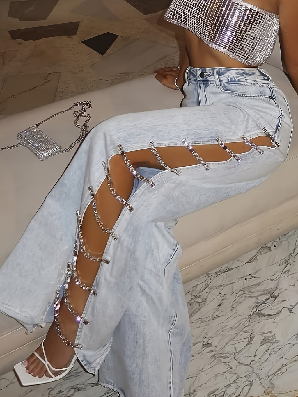Women’s Street Straight-Leg Jeans – Chain Detail All-Season Denim